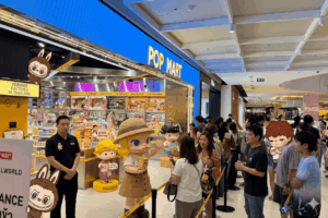 世界を席巻する「ブサカワ」ぬいぐるみ！中国発・ポップマート「LABUBU（ラブブ）」が大人の心と市場を掴む理由